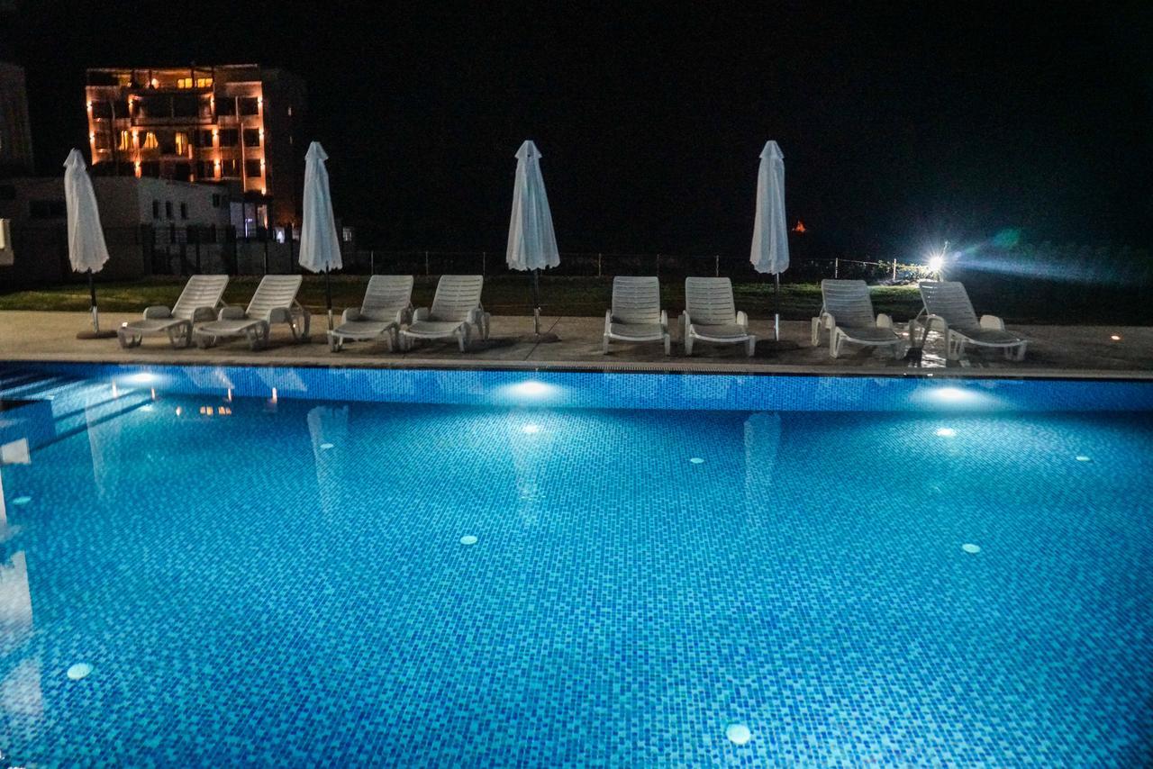 La Dolce Vita Residence Ulcinj Buitenkant foto