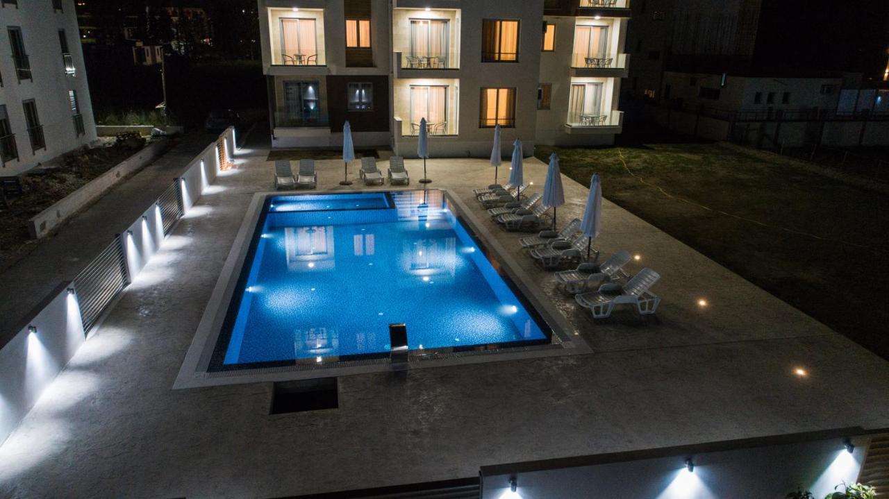 La Dolce Vita Residence Ulcinj Buitenkant foto